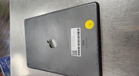 Fair
													Apple iPad 8th Gen - Wi-Fi, Gray, 32 GB, A2270, photo 2 of 5