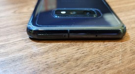 Mint
													Samsung Galaxy S10e - Unlocked Non-US, Black, 128 GB, 6 GB, SM-G970F, photo 5 of 12