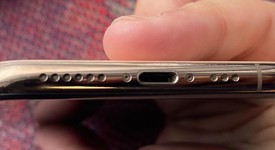 Mint
													Apple iPhone Xs - Unlocked, Gold, 256 GB, A1920, photo 4 of 8