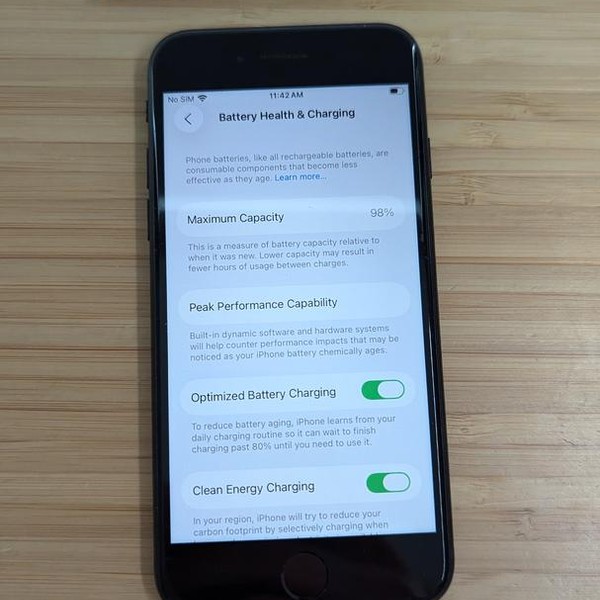 Apple iPhone SE 3rd Gen 2022 - Unlocked, 64 GB, Midnight, A2595