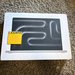 New MacBook Pro 2024 - 16 inch - 1 TB, Silver, 48 GB, Apple M4 Max 16-core