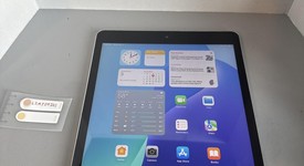 Good
													Apple iPad 9th Gen - Wi-Fi, Silver, 64 GB, A2602, photo 1 of 6