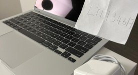 Good
													MacBook Air 2022 - 13" - Apple M2, Silver, 256 GB, 8 GB, photo 1 of 8