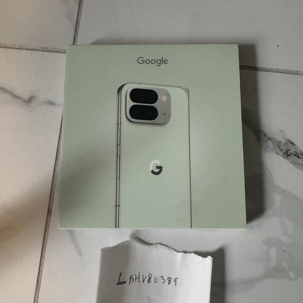 Google Pixel 10 Pro Fold - Unlocked, 512 GB, Jade, GU0NP