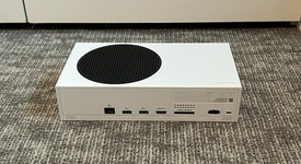 Mint
													Xbox Series S (2020) - White, 512 GB, photo 3 of 7