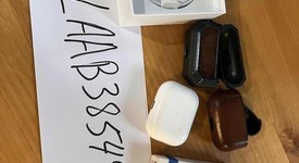 Used
													Apple AirPods Pro 2 - USB-C, photo 3 of 3
