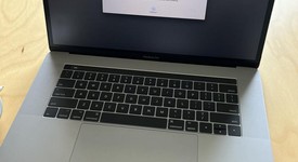 Good
													MacBook Pro 2016 (With Touch Bar) - 15" - Silver, 256 GB, 16 GB, photo 4 of 12