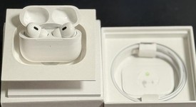 Used
													Apple AirPods Pro 2 - Lightning, photo 1 of 7