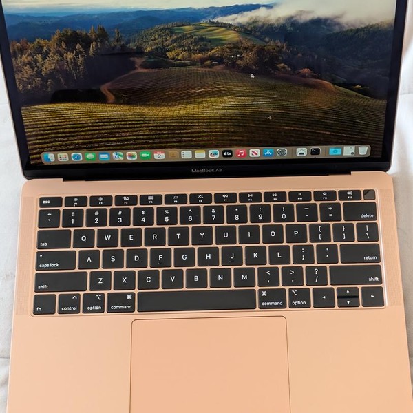MacBook Air 2019 - 13 inch - 256 GB, Gold, 8 GB, Intel Core i5