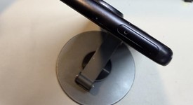 Good
													Moto Z4 - Verizon, Gray, 128 GB, 4 GB, photo 3 of 5