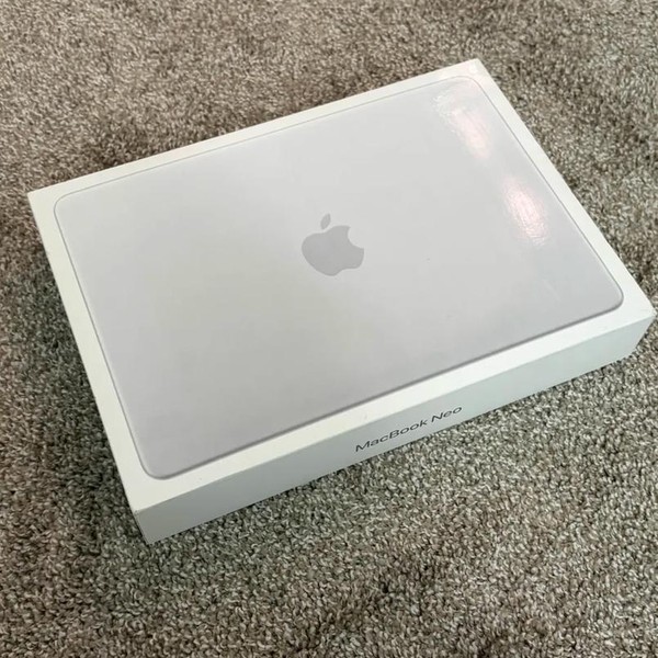 MacBook Neo 2026 - 512 GB, Silver, 8 GB, Apple A18 Pro