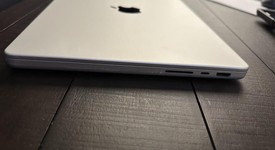 Good
													MacBook Pro 2021 - 14" - Apple M1 Pro 8-core, Silver, 512 GB, 16 GB, photo 5 of 10