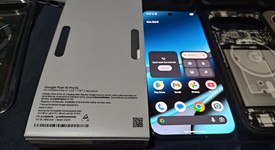 Mint
													Google Pixel 10 Pro XL - Unlocked, Moonstone, 1 TB, GUL82, photo 3 of 10