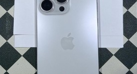 Good
													Apple iPhone 15 Pro Max - Unlocked, White, 256 GB, A2849, photo 3 of 3