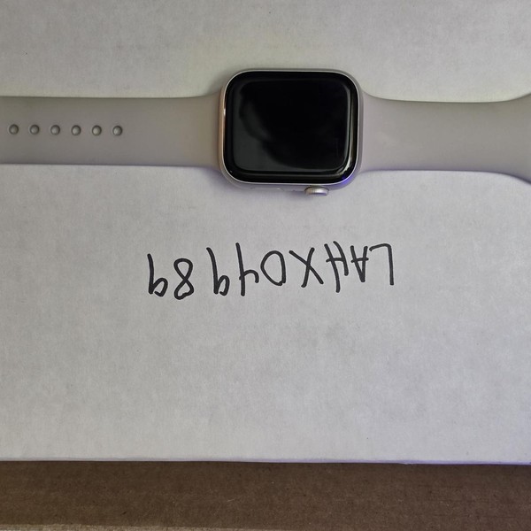 Apple Watch Series 9 45mm - Unlocked, Starlight, A2984 - Cellular, Aluminum