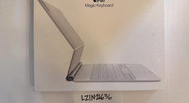 Used
													Apple Magic Keyboard for iPad - White, photo 1 of 7