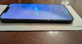 Mint
													Apple iPhone 13 - Unlocked, Midnight, 128 GB, A2482, photo 5 of 8