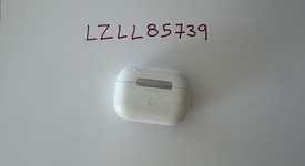 Used
													Apple AirPods Pro - Wireless Case, photo 2 of 6