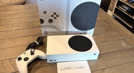 Good
													Xbox Series S (2020) - White, 512 GB, photo 1 of 13