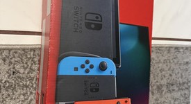 Mint
													Nintendo Switch - Red & Blue, 32 GB, photo 3 of 12