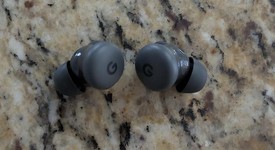 Used
													Google Pixel Buds 2a - Hazel, photo 4 of 5