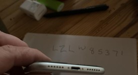 Good
													Apple iPhone SE 2nd Gen 2020 - Unlocked, White, 64 GB, A2275, photo 4 of 6