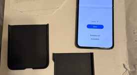 Good
													Samsung Galaxy Z Flip4 5G - Verizon, Graphite, 256 GB, 8 GB, SM-F721U, photo 3 of 8