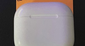Used
													Apple AirPods 4th Gen - Standard, photo 2 of 5