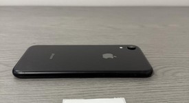 Mint
													Apple iPhone Xr - Unlocked, Black, 64 GB, A1984, photo 4 of 7