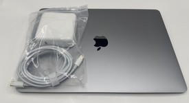 Fair
													MacBook Air 2019 - 13" - I5, Gray, 128 GB, 8 GB, photo 2 of 7