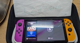 Mint
													Nintendo Switch - OLED - Black, 64 GB, Super Smash Bros., photo 3 of 8