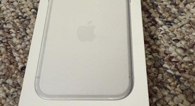 Mint
													Apple iPhone 17 Pro - AT&T, Silver, 512 GB, A3256, photo 1 of 12