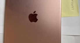 Good
													Apple iPad Pro 9.7" - Wi-Fi, Rose Gold, 128 GB, A1673, photo 2 of 3
