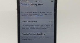 Fair
													Apple iPhone SE 1st Gen 2016 - AT&T, Grey, 32 GB, A1662, photo 3 of 11