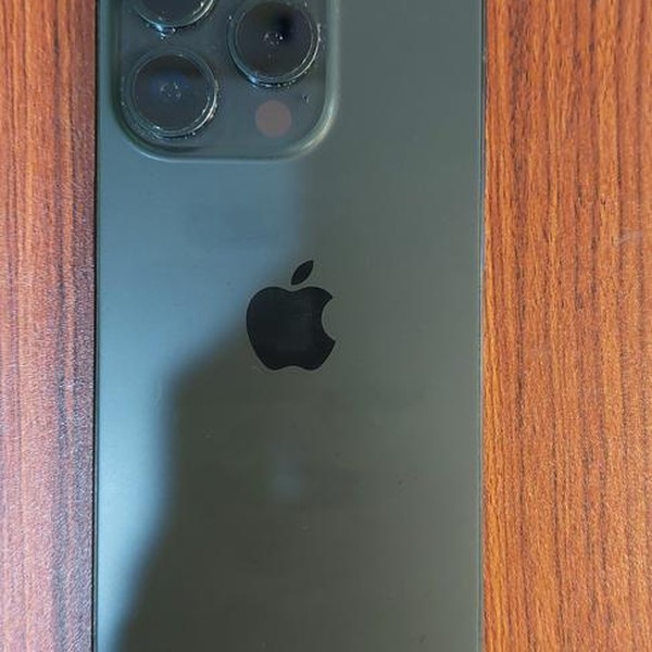 Apple iPhone 15 Pro - Unlocked, Black, 256 GB, A2848