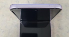 Mint
													Samsung Galaxy Z Flip3 5G - AT&T, Lavender, 128 GB, 8 GB, SM-F711U, photo 4 of 4