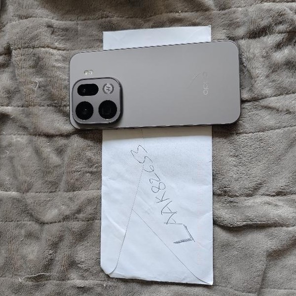 Oppo Find X9 Pro - Unlocked Non-US, 512 GB, Titanium Charcoal, 16 GB