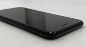Good
													Apple iPhone 7 - Unlocked, Black, 32 GB, A1778, GSM, photo 5 of 5