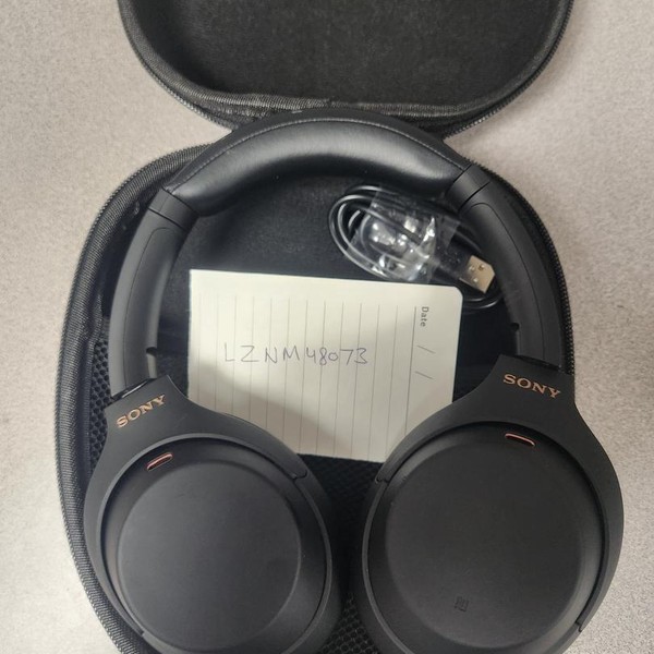 Sony WH-1000XM4 - Black