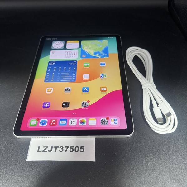 Apple iPad Air 4th Gen - Unlocked, 64 GB, Silver, A2324