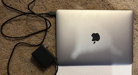 Fair
													MacBook Retina 2015 - 12" - Gray, 256 GB, 8 GB, photo 1 of 7