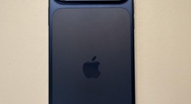 Mint
													Apple iPhone 17 Pro Max - Unlocked, Deep Blue, 256 GB, A3257, photo 4 of 8