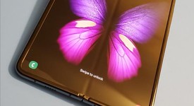 Mint
													Samsung Galaxy Fold - Unlocked, Black, 512 GB, 12 GB, SM-F900U, photo 4 of 8