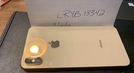 Mint
													Apple iPhone Xs Max - Verizon, Gold, 256 GB, A1921, photo 4 of 5