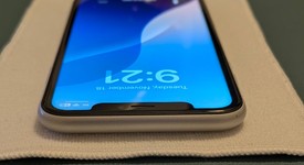 Mint
													Apple iPhone Xr - Unlocked, White, 64 GB, A1984, photo 5 of 8