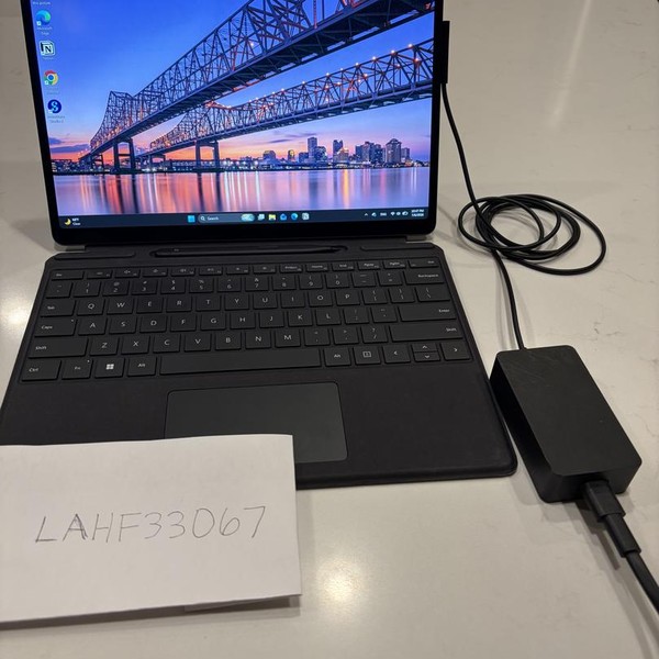 Microsoft Surface Pro 10 - Wi-Fi, 256 GB, Black, 16 GB, Intel Core Ultra 5