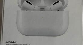 New
													Apple AirPods Pro - Wireless Case, photo 5 of 5