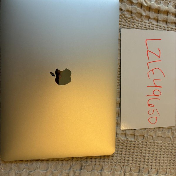 MacBook Pro 2020 - 13 inch - 256 GB, Silver, 8 GB, Apple M1