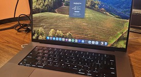 Good
													MacBook Pro 2023 - 16" - Apple M2 Pro 12-core, Gray, 2 TB, 32 GB, photo 3 of 5