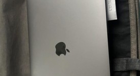 Good
													MacBook Air 2020 - 13" - I7, Gray, 512 GB, 8 GB, photo 3 of 5